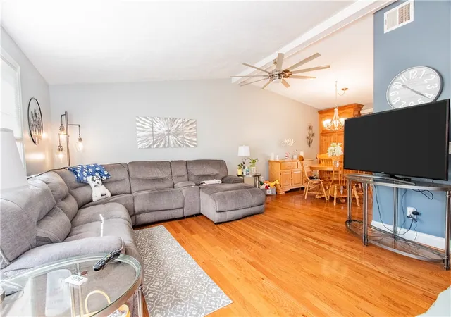 Photo 4 of Single family home for sale at 404 Anna Marie Dr, Cranberry Twp, PA 16066 | MLS# 1763169 | Listing updated on 2026-09-15