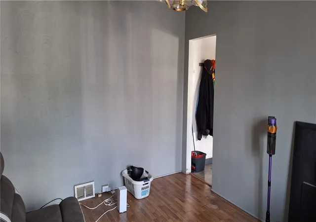 Photo 4 of Sale Pending at 549 Howard, E Pittsburgh, PA 15112 | MLS# 1763200 | Listing updated on 2026-10-08