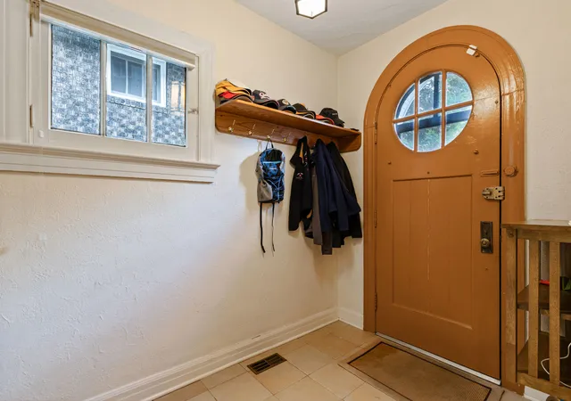 Photo 4 of Townhouse for sale at 1247 Murdoch Rd, Pittsburgh, PA 15217 | MLS# 1763282 | Listing updated on 2026-08-30