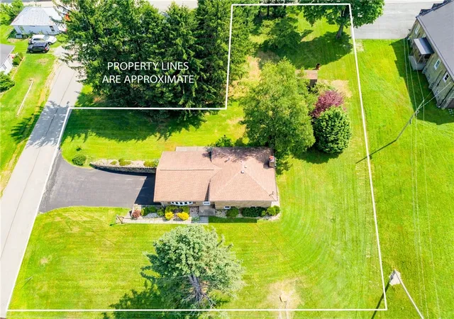 Photo 3 of Single family home for sale at 220 Water St, Donegal, PA 15628 | MLS# 1763323 | Listing updated on 2026-09-04