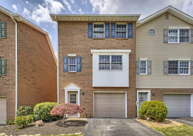 Photo 1 of Townhouse for sale at 1128 Cranston Dr, Greensburg, PA 15601 | MLS# 1763512 | Listing updated on 2026-09-13