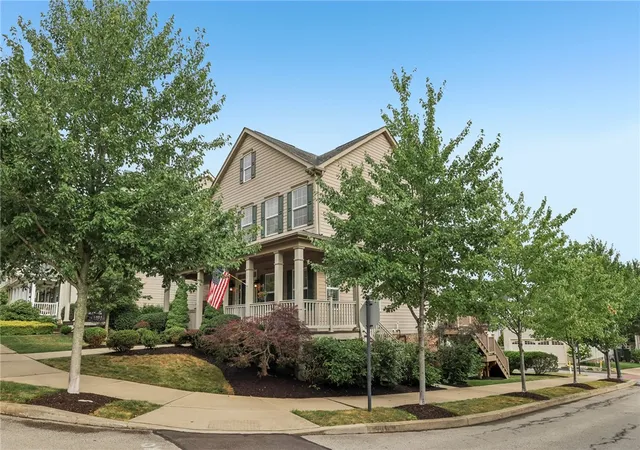 Photo 2 of Sale Pending at 354 Wealdstone Rd, Cranberry Twp, PA 16066 | MLS# 1763327 | Listing updated on 2026-09-27