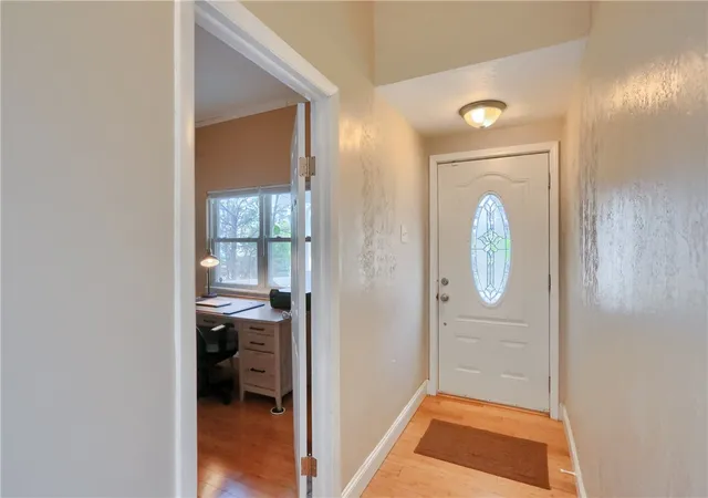 Photo 3 of Single family home for sale at 323 Virginia Ave, Mount Washington, PA 15211 | MLS# 1763215 | Listing updated on 2026-09-08