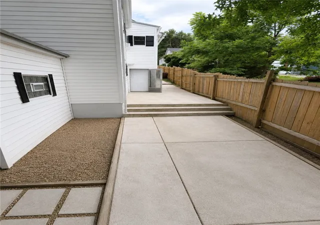 Photo 3 of Single family home for sale at 246 Freidel St, Whitaker, PA 15120 | MLS# 1763380 | Listing updated on 2026-09-11