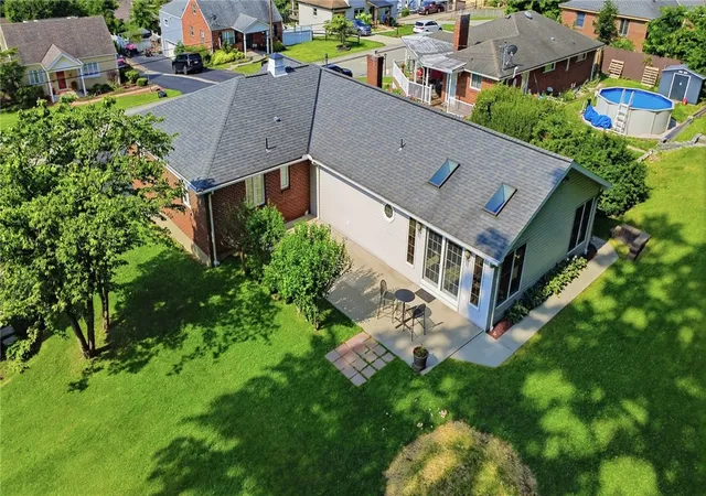 Photo 3 of Single family home for sale at 12289 Herold Dr, Irwin, PA 15642 | MLS# 1763181 | Listing updated on 2026-09-14