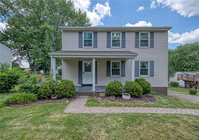 Photo 1 of Single family home for sale at 512 Aten Rd, Findlay Twp, PA 15108 | MLS# 1763652 | Listing updated on 2026-09-02