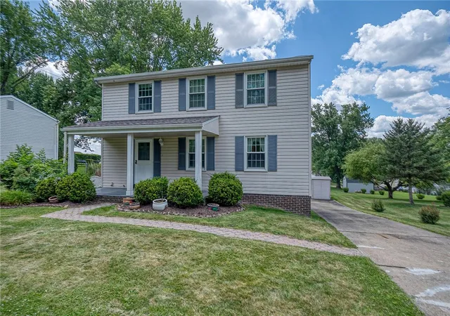 Photo 2 of Single family home for sale at 512 Aten Rd, Findlay Twp, PA 15108 | MLS# 1763652 | Listing updated on 2026-09-02
