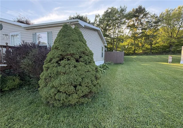 Photo 3 of Manufactured home for sale at 321 Ridge Ave #Lot 23, Strattanville, PA 16258 | MLS# 1763777 | Listing updated on 2026-09-11