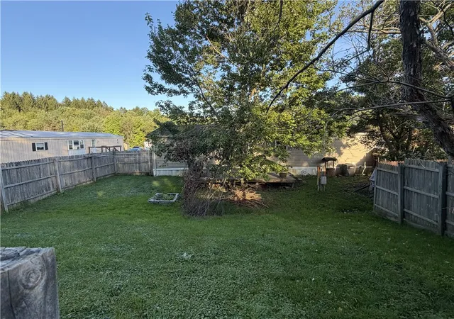 Photo 4 of Manufactured home for sale at 321 Ridge Ave #Lot 23, Strattanville, PA 16258 | MLS# 1763777 | Listing updated on 2026-09-11