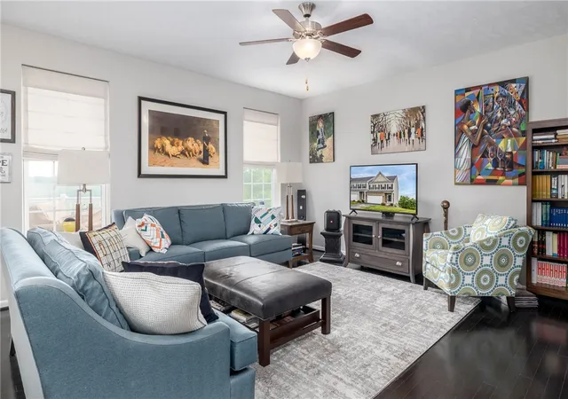 Photo 3 of Sale Pending at 2194 Shawnee Dr, Washington, PA 15301 | MLS# 1763653 | Listing updated on 2026-09-14