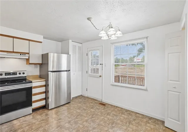 Photo 4 of Condo for sale at 321 Laporte Ct, Cranberry Township, PA 16066 | MLS# 1763531 | Listing updated on 2026-09-13