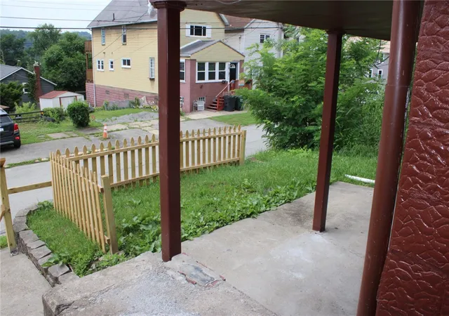 Photo 3 of Single family home for sale at 1269 8th Avenue, Natrona Heights, PA 15065 | MLS# 1763876 | Listing updated on 2026-09-14