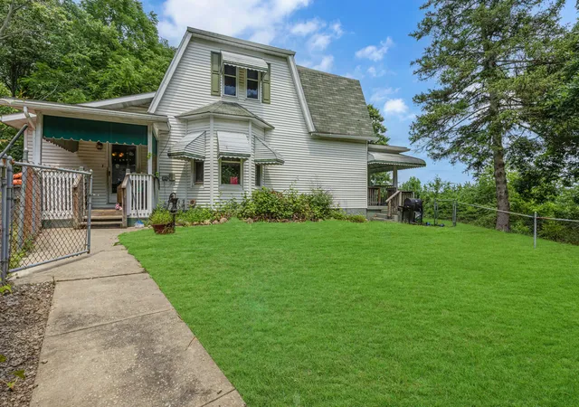 Photo 1 of Single family home for sale at 1300 W 9th Street, Big Beaver, PA 15010 | MLS# 1763962 | Listing updated on 2026-09-16