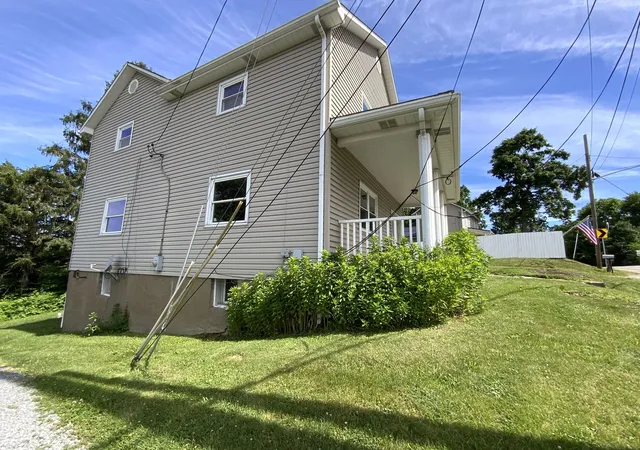 Photo 3 of Single family home for sale at 3356 State Route 18, Hookstown, PA 15050 | MLS# 1763988 | Listing updated on 2026-09-04
