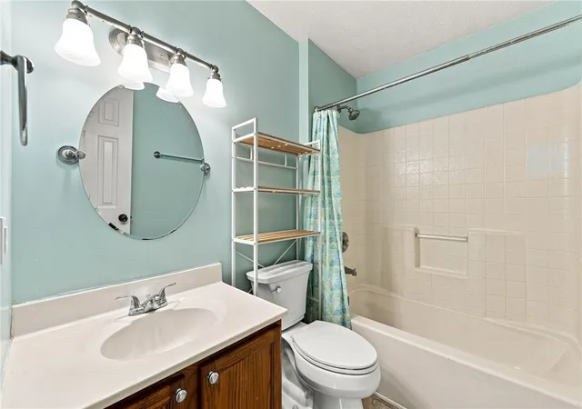 Photo 4 of Single family home for sale at 457 Lynn Ann Dr, New Kensington, PA 15068 | MLS# 1763926 | Listing updated on 2026-10-10