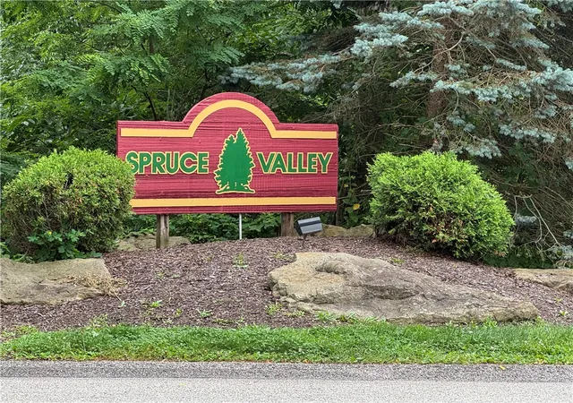 Photo 2 of Sale Pending at 120 Spruce Ct, Ross Twp, PA 15229 | MLS# 1763452 | Listing updated on 2026-09-12