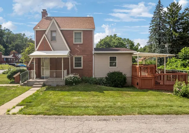 Photo 1 of Single family home for sale at 343 Vanadium Rd, Scott Twp, PA 15243 | MLS# 1764105 | Listing updated on 2026-09-12