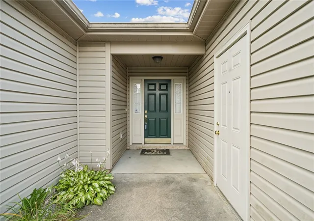 Photo 2 of Condo for sale at 507 Kristi Dr, Greensburg, PA 15601 | MLS# 1764107 | Listing updated on 2026-09-10