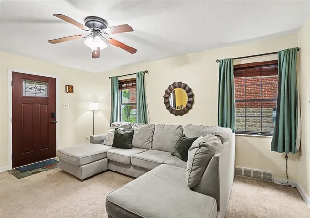 Photo 3 of Single family home for sale at 21 Leon Rd, Green Tree, PA 15220 | MLS# 1763266 | Listing updated on 2026-09-12
