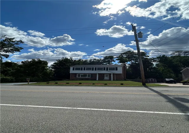 Photo 3 of Single family home for sale at 2401 Haymaker Rd, Monroeville, PA 15146 | MLS# 1764026 | Listing updated on 2026-09-27