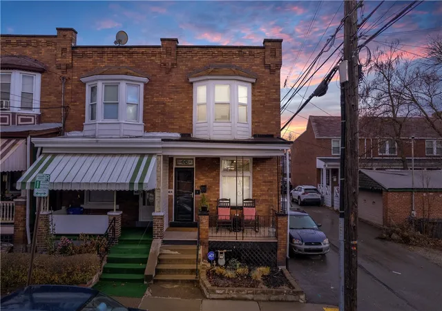 Photo 3 of Single family home for sale at 414 Fisk St, Bloomfield, PA 15224 | MLS# 1764329 | Listing updated on 2026-10-21