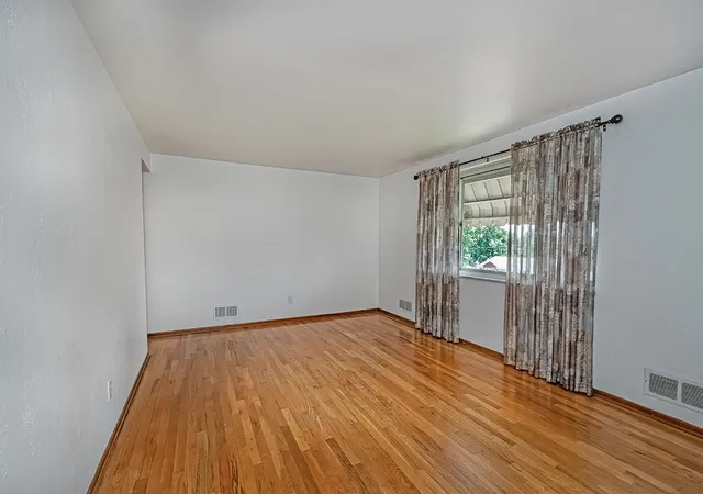 Photo 2 of Single family home for sale at 638 Elaine Dr, Pittsburgh, PA 15236 | MLS# 1764283 | Listing updated on 2026-09-11