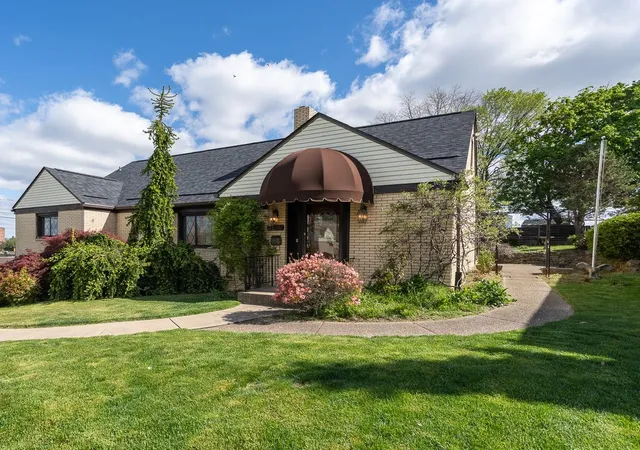 Photo 1 of Single family home for sale at 142 Green, Pittsburgh, PA 15236 | MLS# 1764423 | Listing updated on 2026-09-06