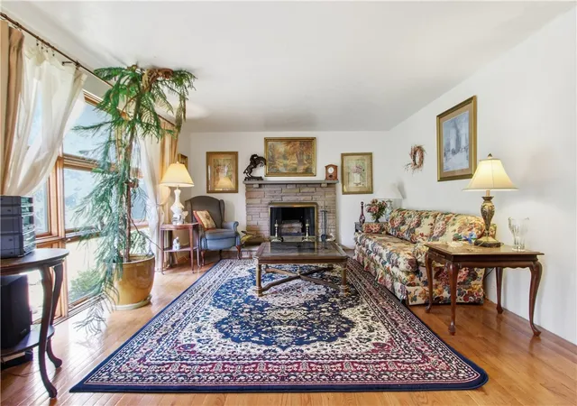 Photo 4 of Single family home for sale at 116 Hidden Valley Rd, Peters Twp, PA 15317 | MLS# 1764132 | Listing updated on 2026-09-03