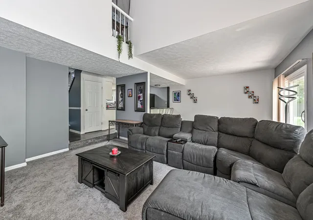 Photo 3 of Condo for sale at 2572b Grouse Ridge, Franklin Park, PA 15090 | MLS# 1764542 | Listing updated on 2026-09-13
