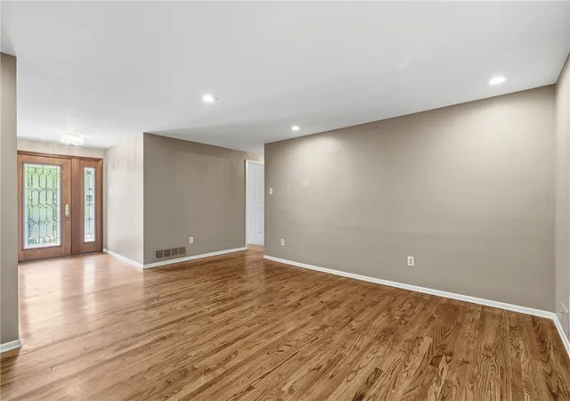 Photo 4 of Sale Pending at 265 Mcintyre Rd, Ross Twp, PA 15237 | MLS# 1764484 | Listing updated on 2026-09-13