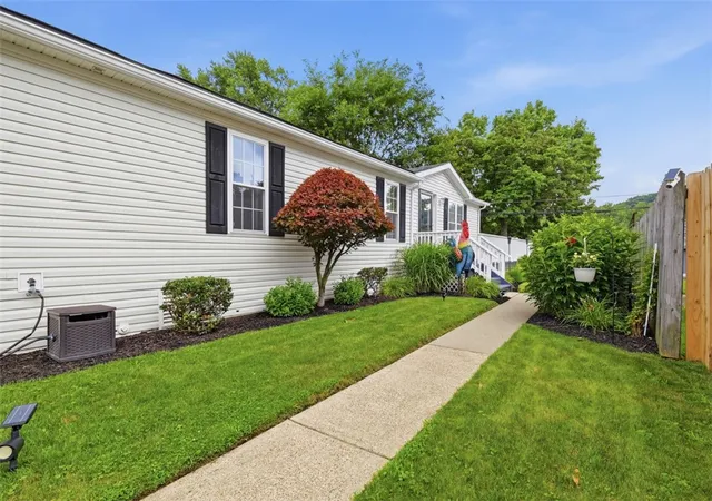Photo 2 of Manufactured home for sale at 30 Denny Est, Harmar, PA 15238 | MLS# 1764211 | Listing updated on 2026-09-06