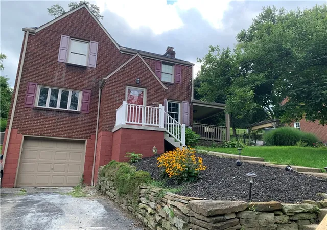 Photo 2 of Single family home for sale at 247 Mcmurray Rd, Upper St Clair, PA 15241 | MLS# 1764556 | Listing updated on 2026-09-14