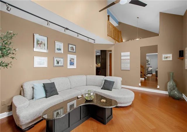Photo 3 of Single family home for sale at 717 Stonegate Dr, Oakdale, PA 15071 | MLS# 1764557 | Listing updated on 2026-09-09