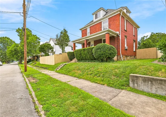 Photo 2 of Single family home for sale at 1227 Sycamore St, Connellsville, PA 15425 | MLS# 1764786 | Listing updated on 2026-09-29