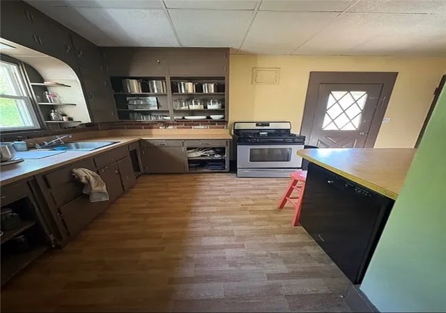 Photo 3 of Single family home for sale at 1028 West 3rd, Oil City, PA 16301 | MLS# 1764943 | Listing updated on 2026-09-02