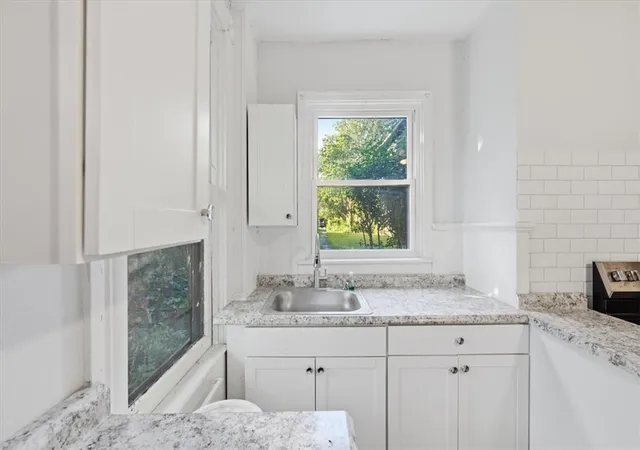 Listing Photo 5 - Condo for sale in building located at 1229 Success St, Pittsburgh, PA 15212