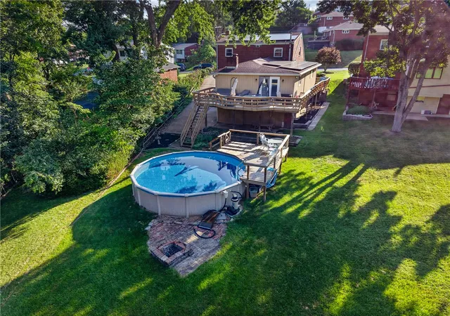 Photo 2 of Single family home for sale at 111 Green Oak Ln, Scott Twp, PA 15220 | MLS# 1764766 | Listing updated on 2026-09-14