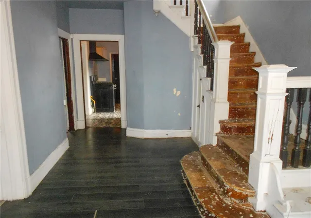 Photo 4 of Single family home for sale at 32 Weller St, Pittsburgh, PA 15204 | MLS# 1764961 | Listing updated on 2026-09-11