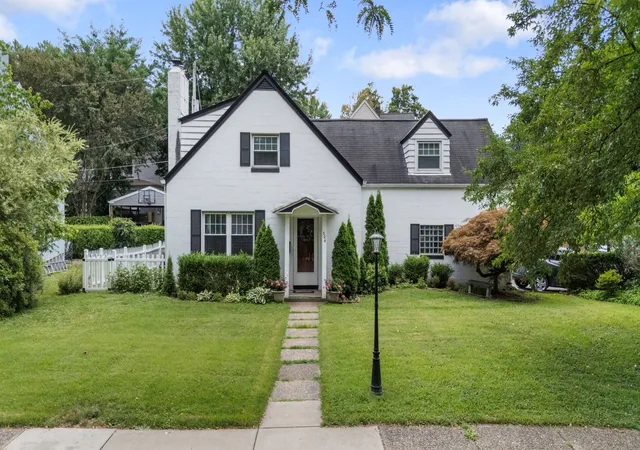 Photo 1 of Single family home for sale at 604 Charette Pl, Sewickley, PA 15143 | MLS# 1765068 | Listing updated on 2026-09-03