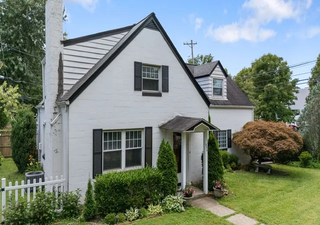 Photo 2 of Single family home for sale at 604 Charette Pl, Sewickley, PA 15143 | MLS# 1765068 | Listing updated on 2026-09-03