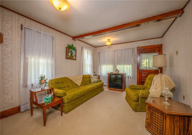 Photo 3 of Single family home for sale at 215 Forward Ln, Evans City, PA 16033 | MLS# 1764863 | Listing updated on 2026-09-15
