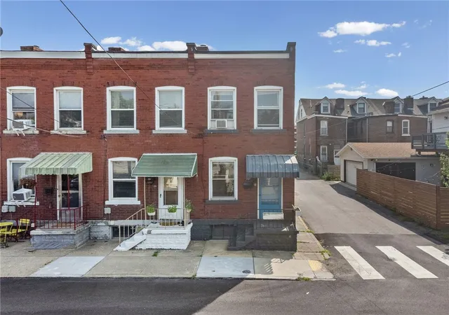 Photo 2 of Single family home for sale at 168 47th Street, Pittsburgh, PA 15201 | MLS# 1765059 | Listing updated on 2026-09-14