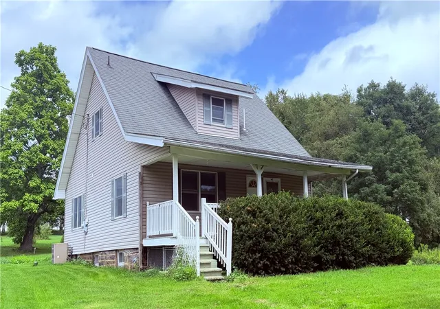 Photo 1 of Sale Pending at 2307 Princeton Rd, New Castle, PA 16101 | MLS# 1765115 | Listing updated on 2026-10-05