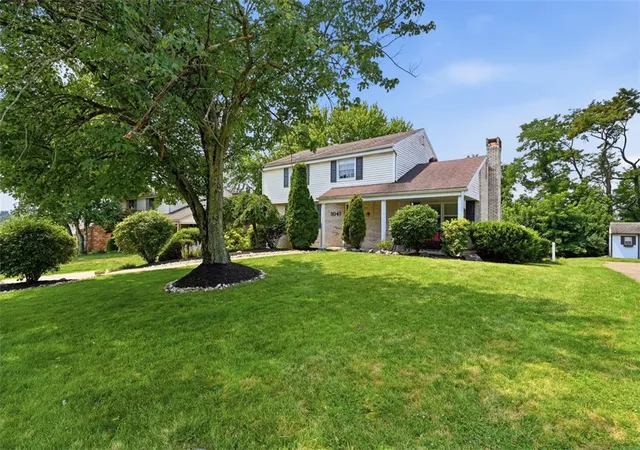 Photo 2 of Single family home for sale at 3047 Pitchfork Ln, Mc Kees Rocks, PA 15136 | MLS# 1765084 | Listing updated on 2026-09-14