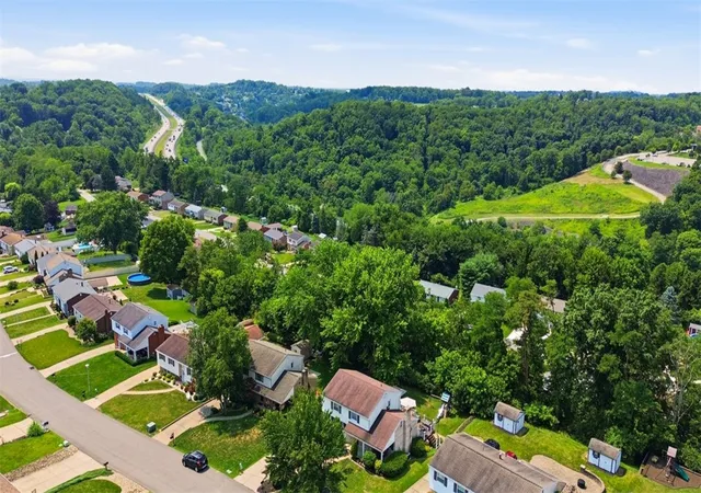 Photo 3 of Single family home for sale at 3047 Pitchfork Ln, Mc Kees Rocks, PA 15136 | MLS# 1765084 | Listing updated on 2026-09-14