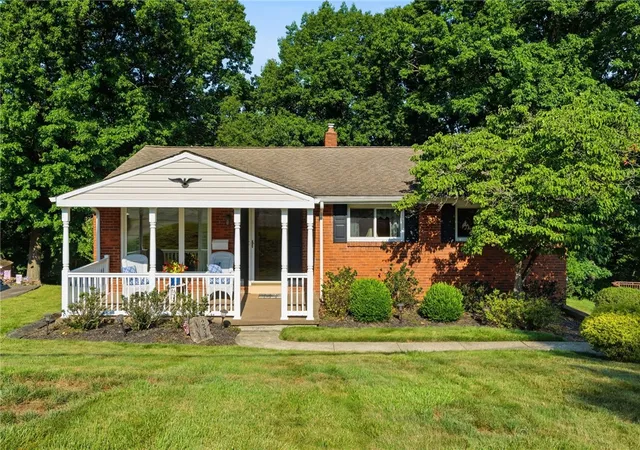 Photo 1 of Sale Pending at 254 Parkedge Rd, Green Tree, PA 15220 | MLS# 1764979 | Listing updated on 2026-10-02