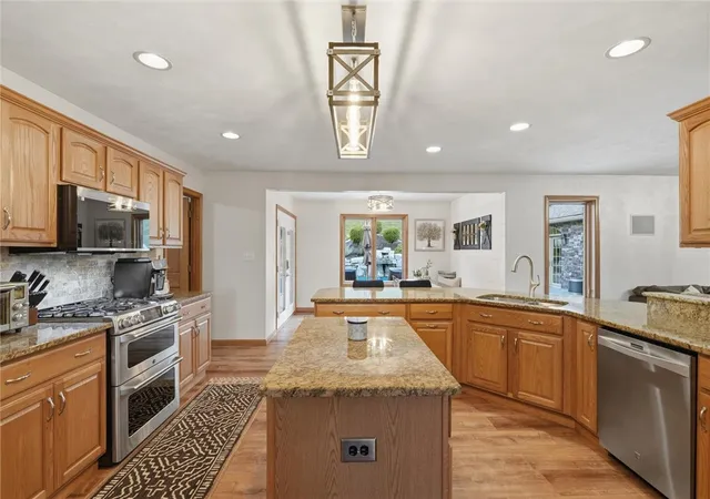 Photo 3 of Sale Pending at 1066 Nottingham Ct, North Huntingdon, PA 15642 | MLS# 1765182 | Listing updated on 2026-09-11