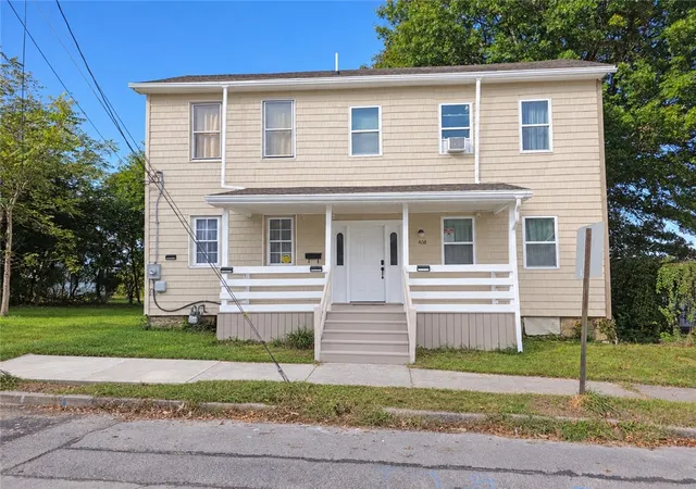 Single family home for sale at 408 Pine St, New Castle, PA 16101 | MLS# 1764683