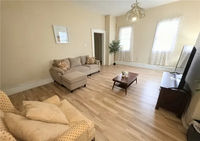 Photo 4 of Single family home for sale at 408 Pine St, New Castle, PA 16101 | MLS# 1764683 | Listing updated on 2026-10-19
