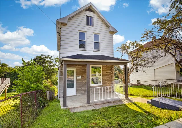 Photo 2 of Single family home for sale at 5757 Lauder St, Pittsburgh, PA 15207 | MLS# 1765236 | Listing updated on 2026-09-26